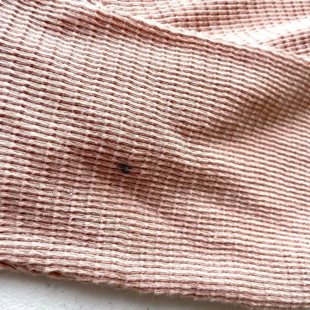Jessica Simpson Ribbed Twist Front Top Size M - Picture 4 of 12